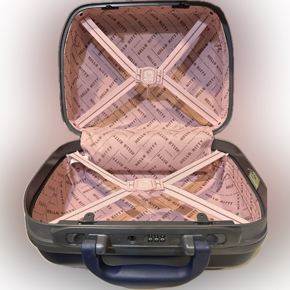 VTG RARE 2001 NAVY HELLO KITTY SANRIO HARD SHELL TRAVEL BAG SUITCASE LUGGAGE 15” - Picture 4 of 15